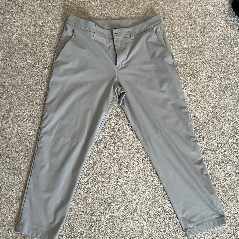 lululemon athletica Men's Light Gray Chino Dress Pants